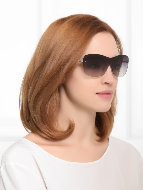 Солнцезащитные очки в оправе из металла с декором Tiffany&Co - МодельОбщийВид