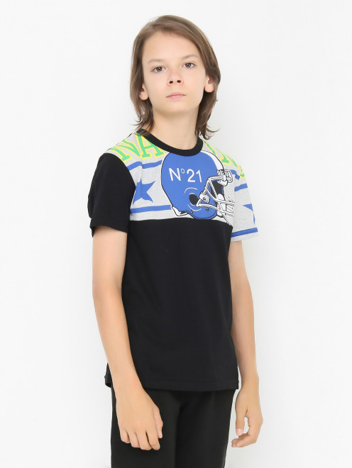 Трикотажная футболка с принтом N21 - МодельВерхНиз